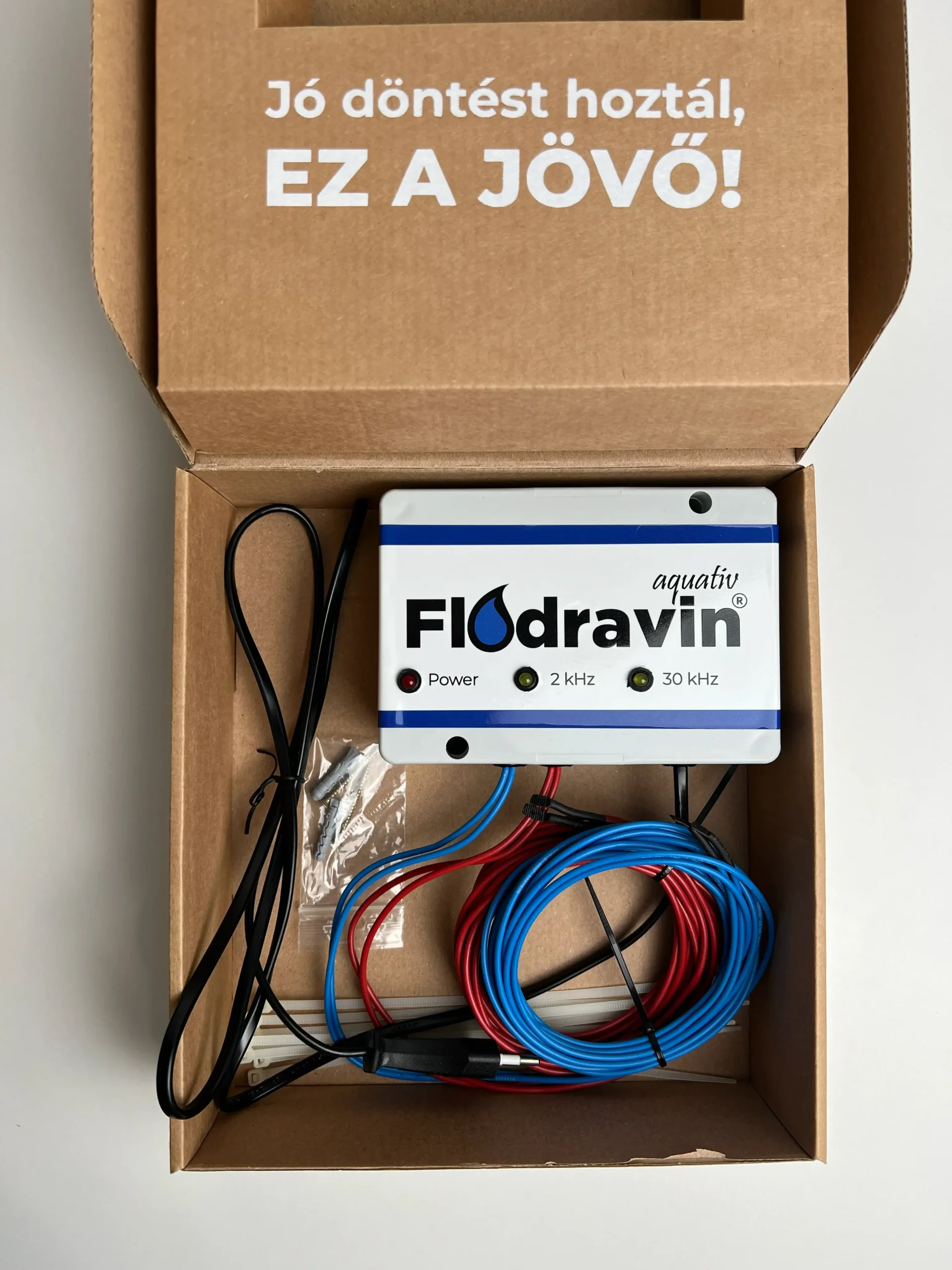 Flodravin Aquatív <span style="color:red">PLUSZ</span> elektromos vízkőképződést gátló és -mentesítő készülék - Image 3